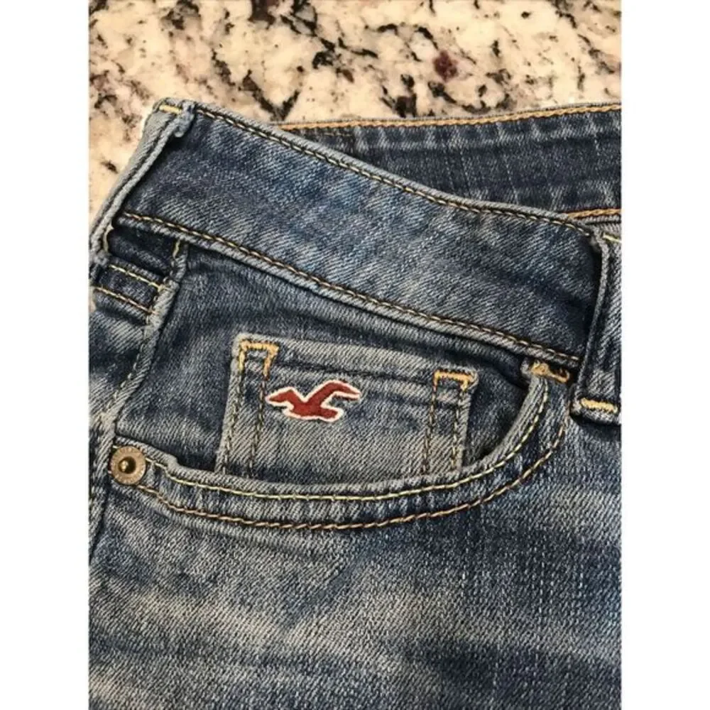 Hollister size 27